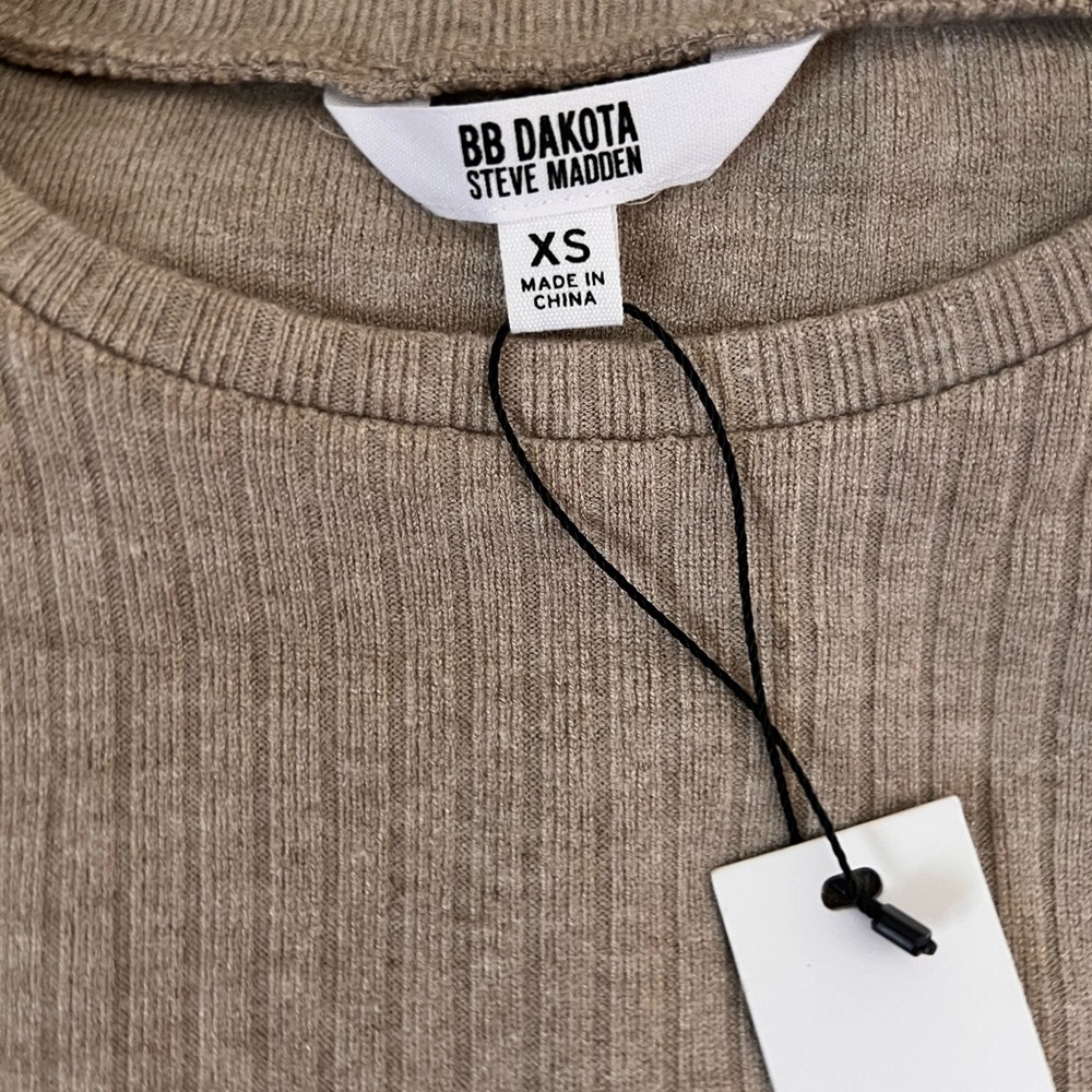 Beautiful knit dress/dress shirt ! brand new with tag!